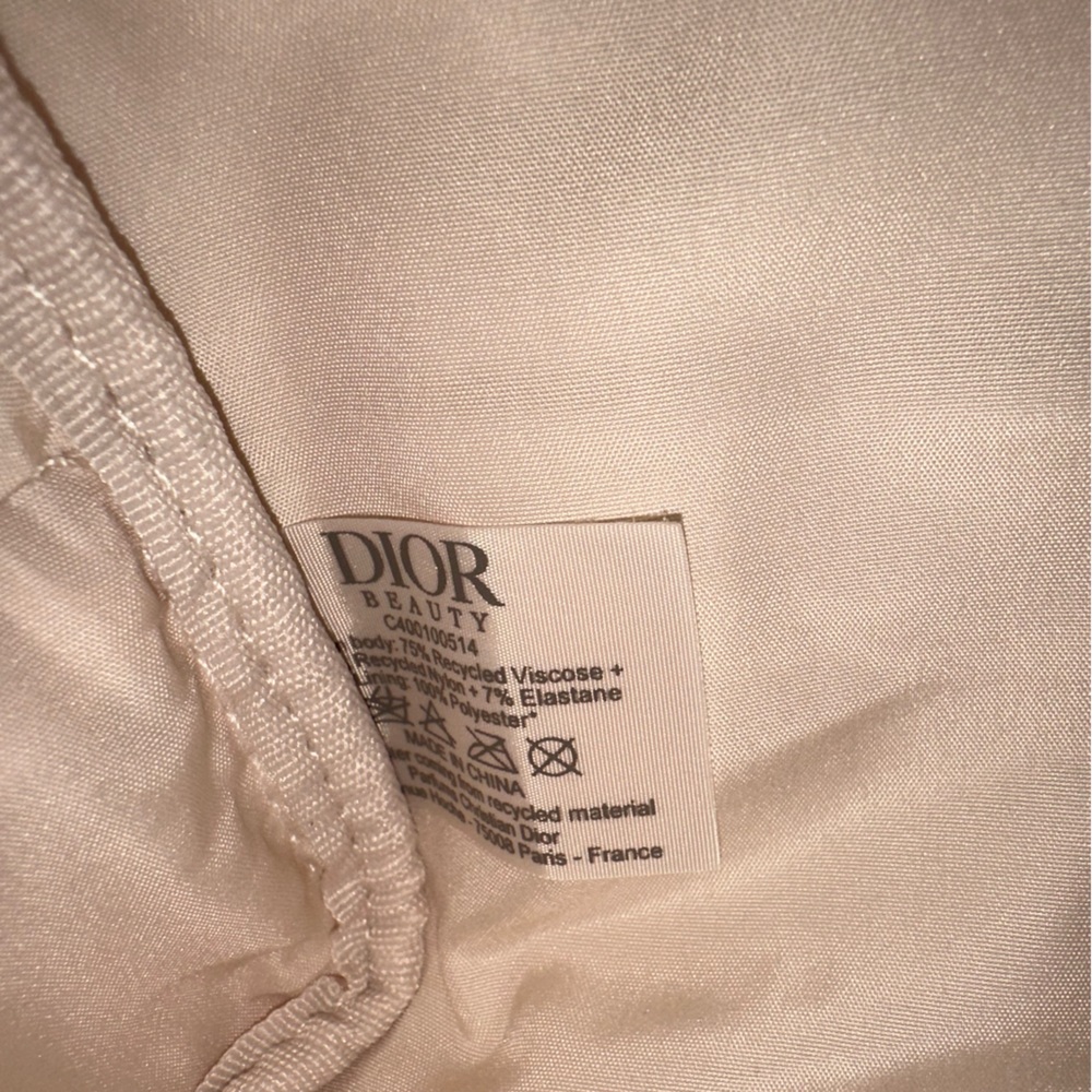 NWT LUXURY DIOR travel cosmetic bag! - Picture 9 of 9